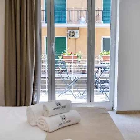 Urban Oasis Бари