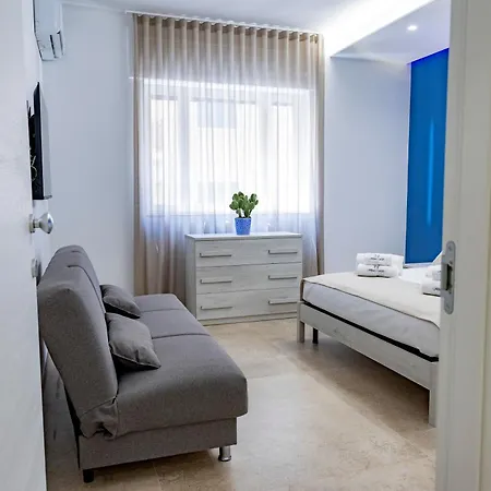 Urban Oasis Гостевой дом Бари