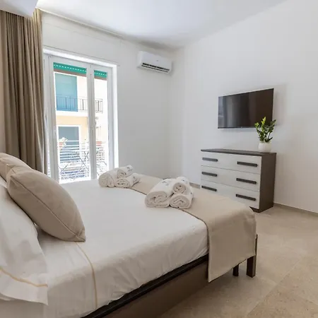 Urban Oasis 3* 바리