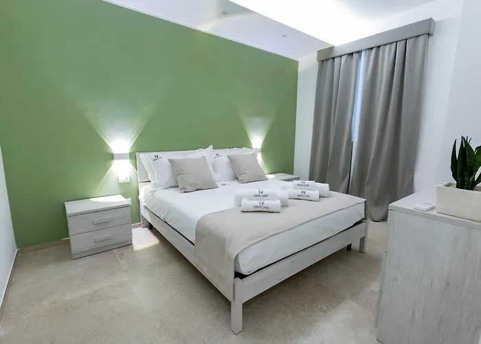 招待所 Urban Oasis