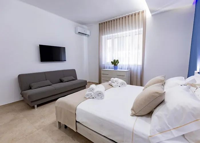 Urban Oasis 招待所